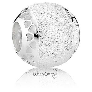 EUC Pandora Retired 792097 Sterling Silver Glittering Hearts of Pandora Charm